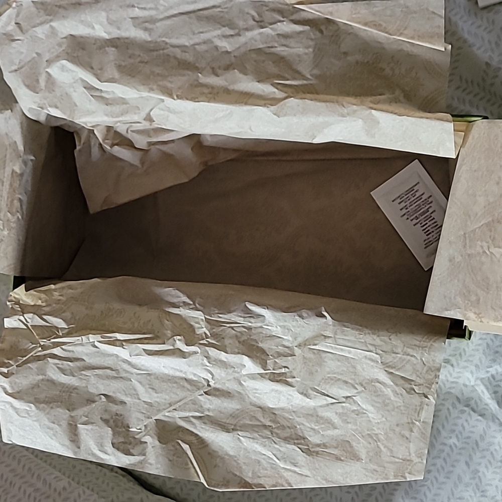 Gucci Shoe Box - Empty - Picture 3 of 3